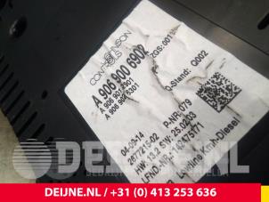 Mercedes Sprinter Odometer KM O46171 photo 3