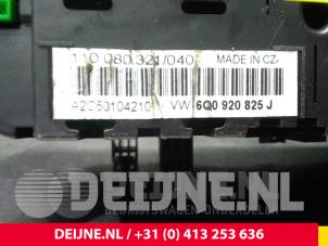 Volkswagen Polo Odometer KM O46233 photo 3