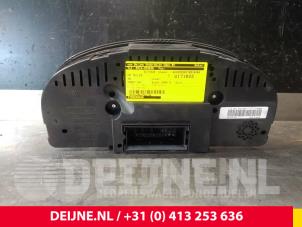 Volkswagen Caddy Kilometerteller KM O46301 foto 2