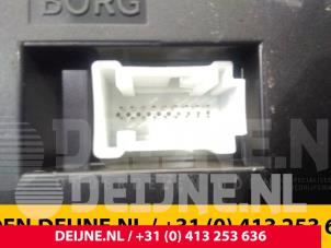 Volkswagen Crafter Kilometerteller KM O46338 foto 3