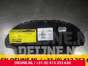 Volkswagen Crafter Kilometerteller KM O46338 foto 2
