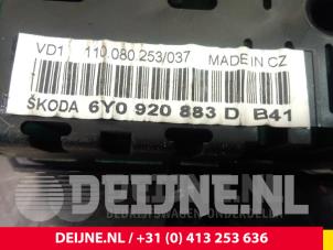 Skoda Fabia Tacho - Kombiinstrument KM O46395 foto 2