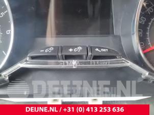 Peugeot 208 Odometer KM O46437 photo 4