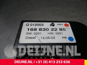Mercedes A-Klasse Heater control panel O46637 photo 3