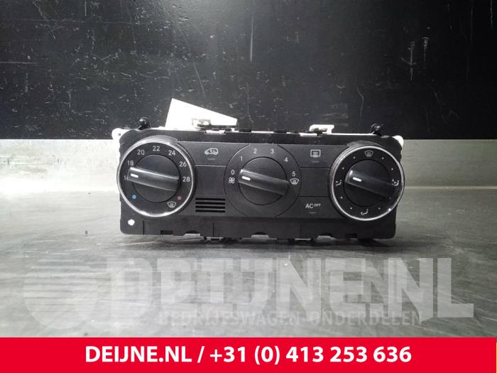 Mercedes A-Klasse Kachel Bedieningspaneel O46648