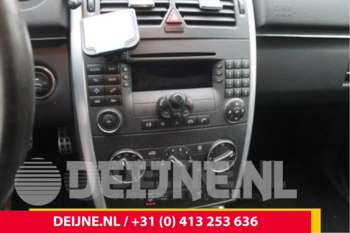 Mercedes B-Klasse Heizung Bedienpaneel O46653