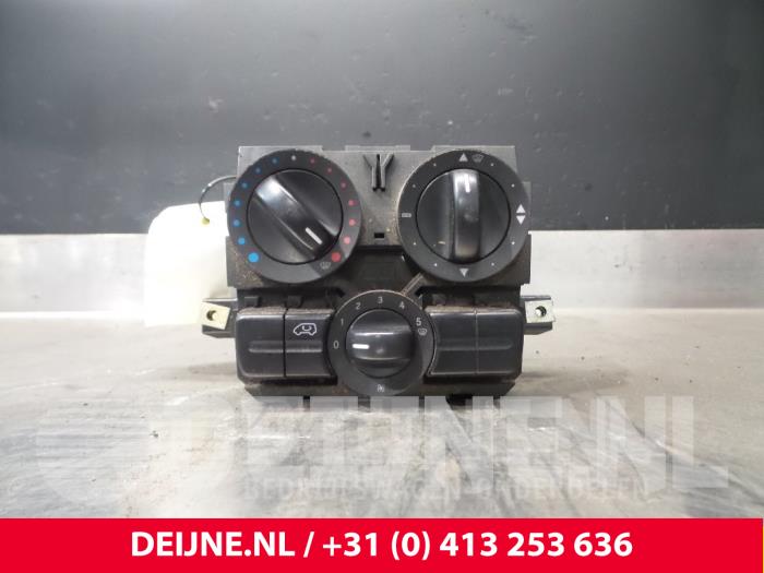 Mercedes Vito Kachel Bedieningspaneel O46661