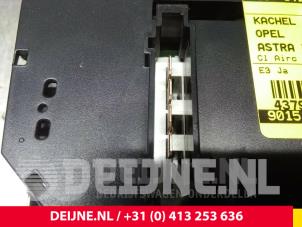 Opel Astra Heater control panel O46743 photo 4