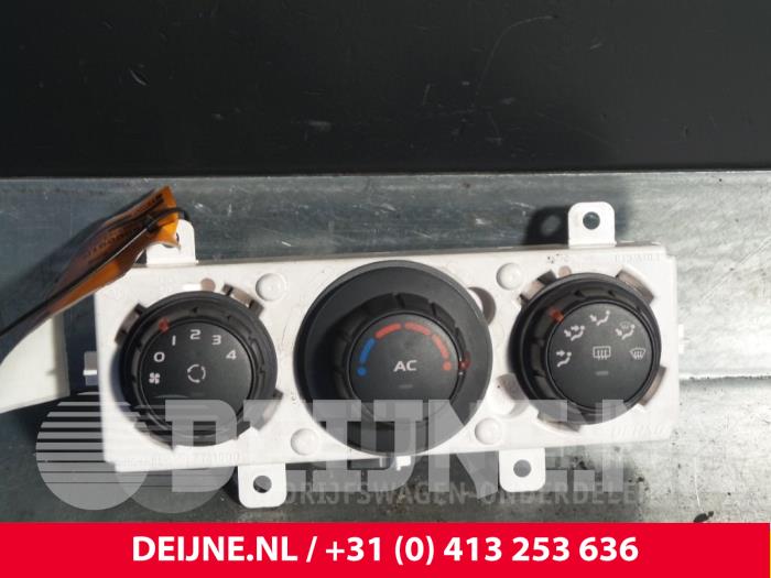 Opel Movano Heizung Bedienpaneel O46752