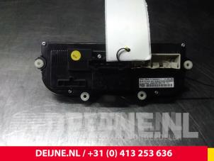 Volkswagen Caddy Heater control panel O46792 photo 2