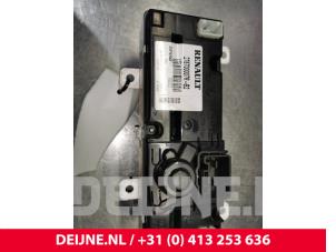 Renault Master Heizung Bedienpaneel O47113 foto 3