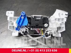 Renault Trafic Heater control panel O47130 photo 2