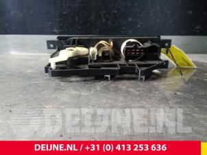 Mitsubishi Canter Heater control panel O47133 photo 2