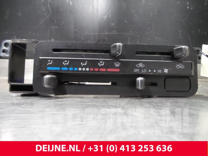 Toyota Hiace Kachel Bedieningspaneel O47149
