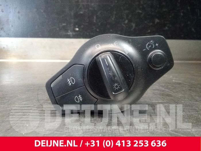 Audi A4 Licht Schalter O47154
