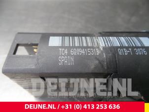 Volkswagen Polo Licht Schalter O47286 foto 3