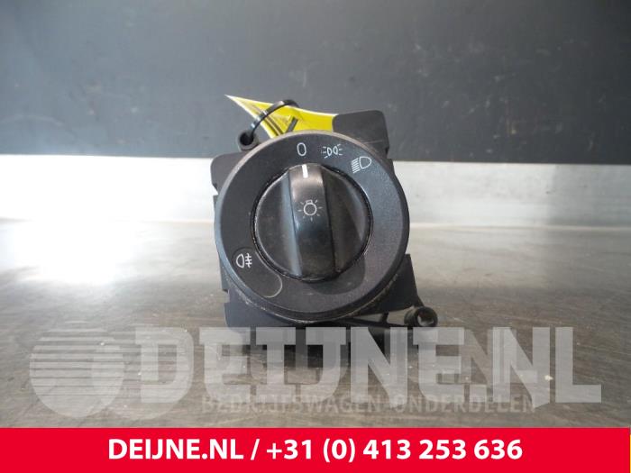 Volkswagen Crafter Licht Schalter O47298