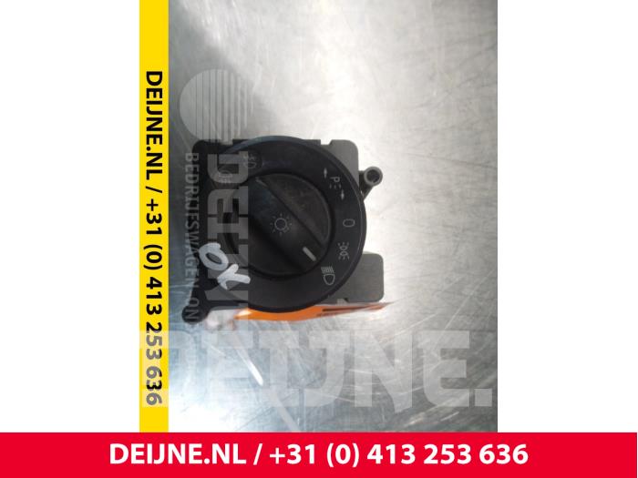 Volkswagen Crafter Licht Schalter O47301
