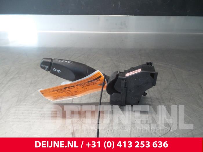 Ford Fiesta Richtungsanzeiger Schalter O47411
