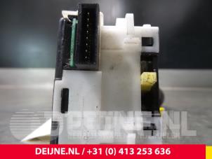 Nissan NV200 Richtungsanzeiger Schalter O47464 foto 2