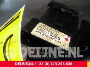 Nissan Primastar Indicator switch O47466 photo 3