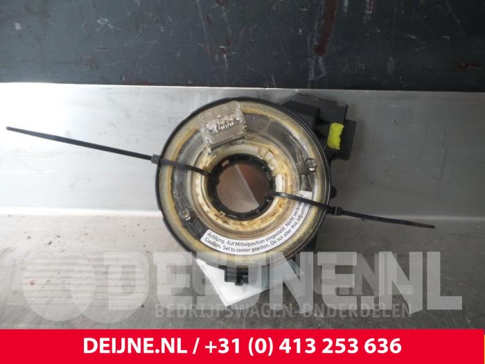 Volkswagen Passat Airbag clock spring O47567
