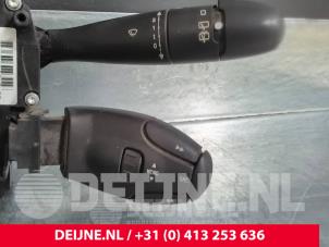 Peugeot 207 Steering column stalk O47911 photo 3