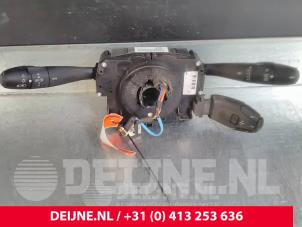 Gebruikte Stuurkolomschakelaar Peugeot 207 SW (WE/WU) 1.6 HDi Prijs € 50,00 Margeregeling aangeboden door van Deijne Onderdelen Uden B.V.