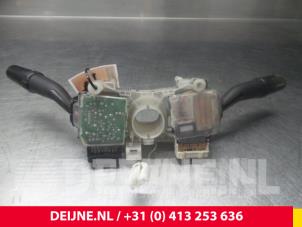 Toyota Hiace Combischakelaar Stuurkolom O47980 foto 2