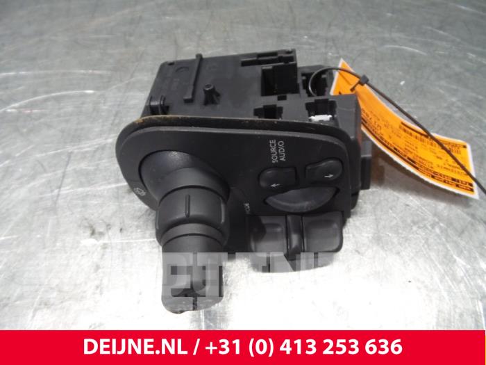 Renault Clio Scheibenwischer Schalter O48123