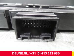 Audi A3 Panikbeleuchtung Schalter O48140 foto 2