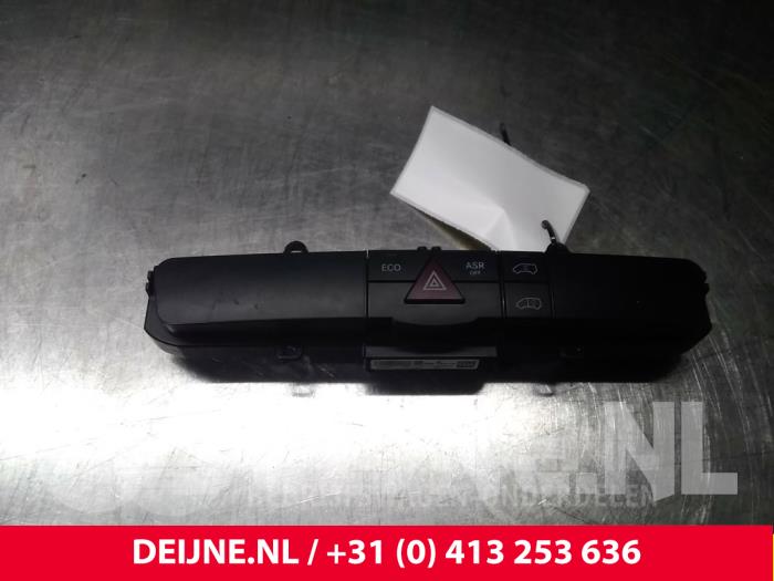Mercedes Sprinter Paniekverlichtings Schakelaar O48167