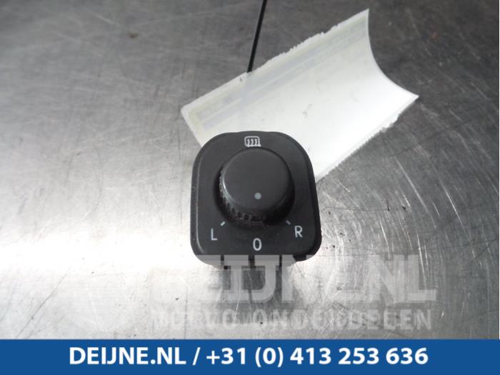 Volkswagen Golf Mirror switch O48220