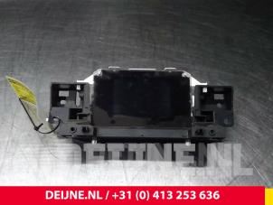 Gebruikte Display Interieur Ford Transit Connect (PJ2) 1.6 TDCi 16V 95 Prijs € 72,60 Inclusief btw aangeboden door van Deijne Onderdelen Uden B.V.