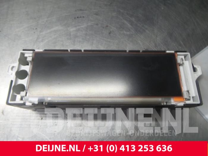 Gebruikte Display Interieur Fiat Scudo (270) 2.0 D Multijet 4x4 Prijs € 60,50 Inclusief btw aangeboden door van Deijne Onderdelen Uden B.V.