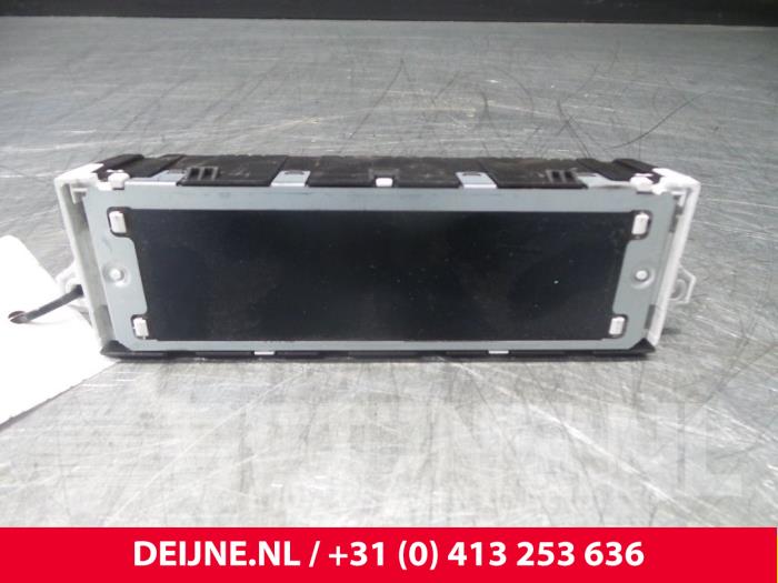 Gebruikte Display Interieur Peugeot 308 (4A/C) 1.6 HDi 16V FAP Prijs € 60,00 Margeregeling aangeboden door van Deijne Onderdelen Uden B.V.