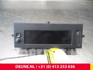 Gebruikte Display Interieur Renault Master Prijs € 12,10 Inclusief btw aangeboden door van Deijne Onderdelen Uden B.V.