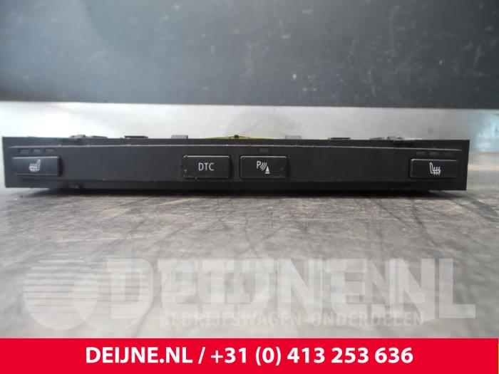 BMW 5-Serie Seat heating switch O48370