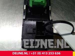 Volkswagen Transporter Electric window switch O48523 photo 3