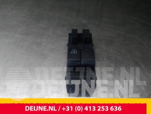 Nissan NV200 Elektrisch Raam Schakelaar O48553 foto 2