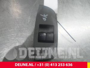 Nissan NV200 Multi-functional window switch O48658 photo 2
