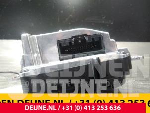 Ford Transit Custom Radiobedienfeld O48692 foto 3
