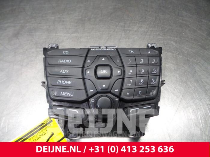 Ford Transit Custom Radiobedienfeld O48695