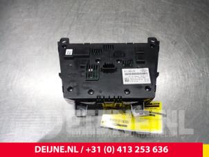 Ford Transit Custom Radiobedienfeld O48695 foto 2