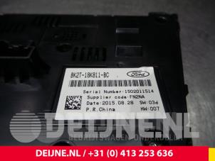 Ford Transit Custom Radiobedienfeld O48695 foto 3