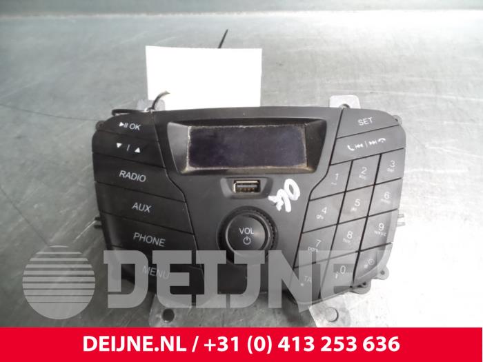 Ford Transit Custom Radio O48762