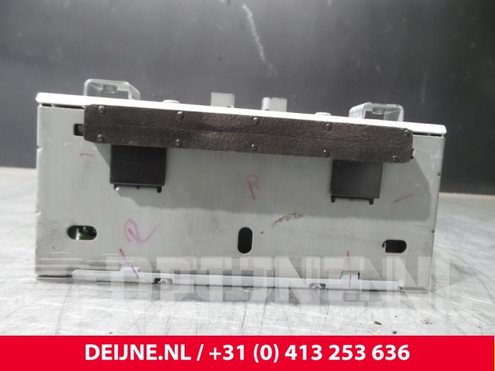 Ford Fiesta Radio O48786