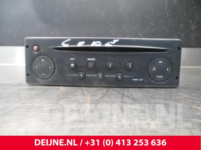 Nissan Kubistar Radio O48970