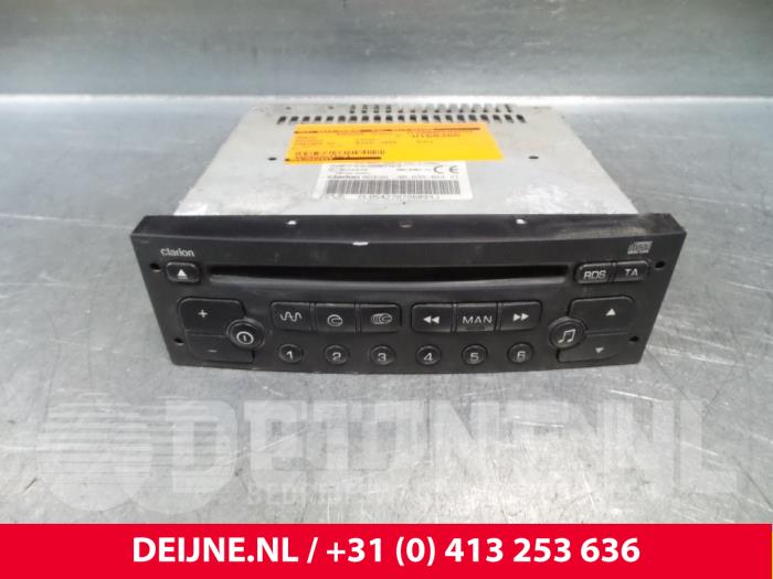 Peugeot Partner Radio O49030