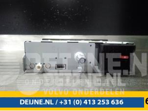 Peugeot Partner Radio O49035 photo 2